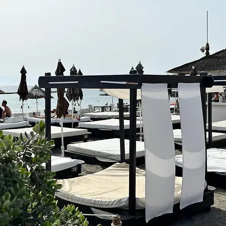 Appartement New Two Bedroom Apartment, Big Terrace & Sea View, *
