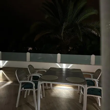 New Two Bedroom Apartment, Big Terrace & Sea View, Apartament