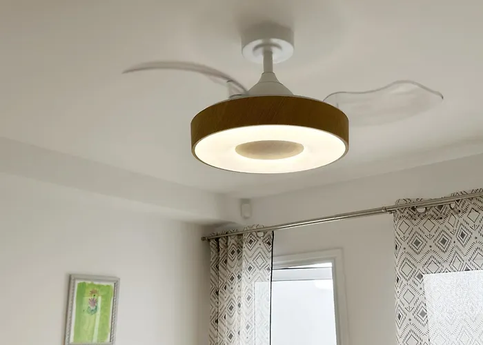 Апартаменти New Two Bedroom Apartment, Big Terrace & Sea View, Адехе