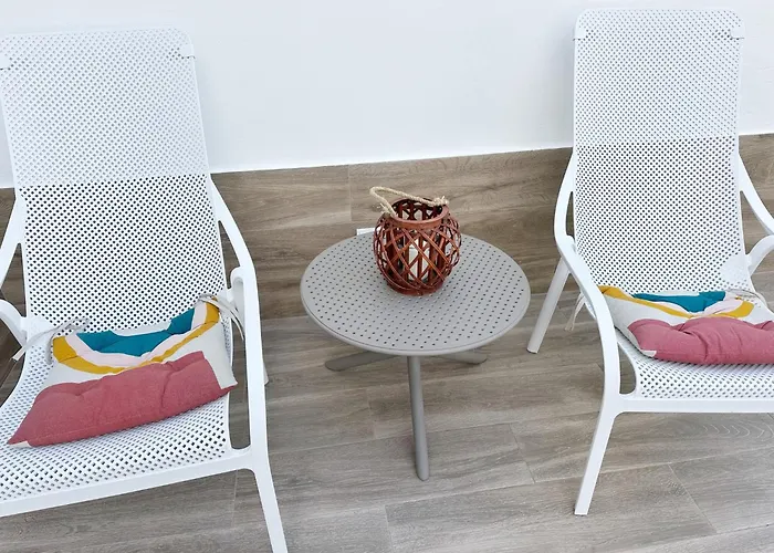 New Two Bedroom Apartment, Big Terrace & Sea View, Апартаменти Адехе