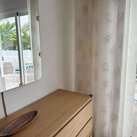 New Two Bedroom Apartment, Big Terrace & Sea View, * 阿德耶