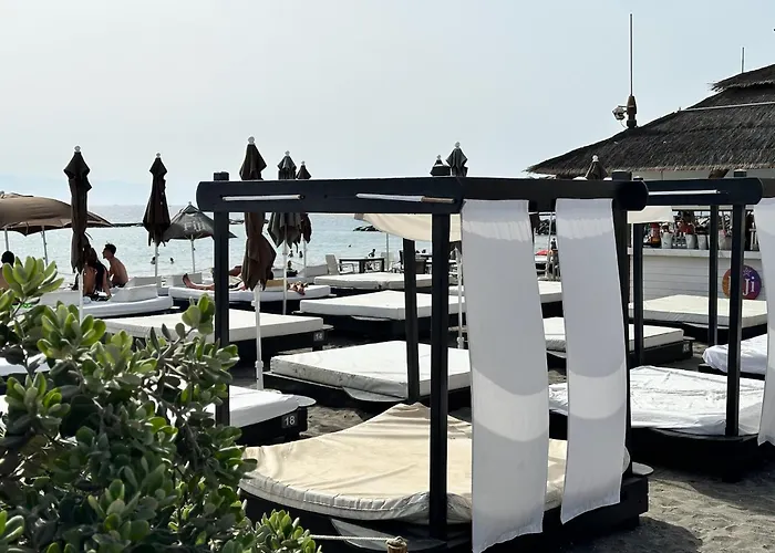 Appartamento New Two Bedroom Apartment, Big Terrace & Sea View, *